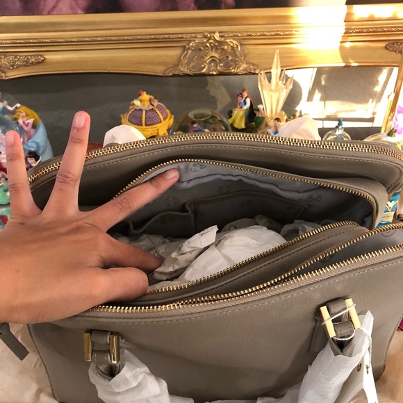 NWT Tory Burch Thea Triple Zip Satchel - Picture 4 of 8